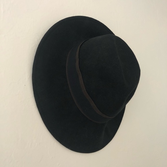 Wool hat - Picture 3 of 6